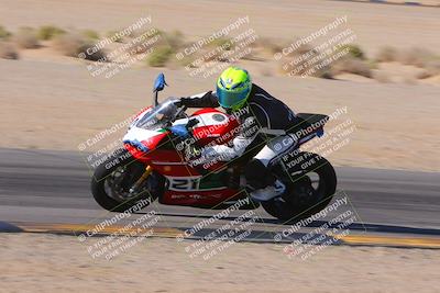 media/Dec-10-2023-SoCal Trackdays (Sun) [[0ce70f5433]]/Turn 9 Inside Set 2 (1115am)/